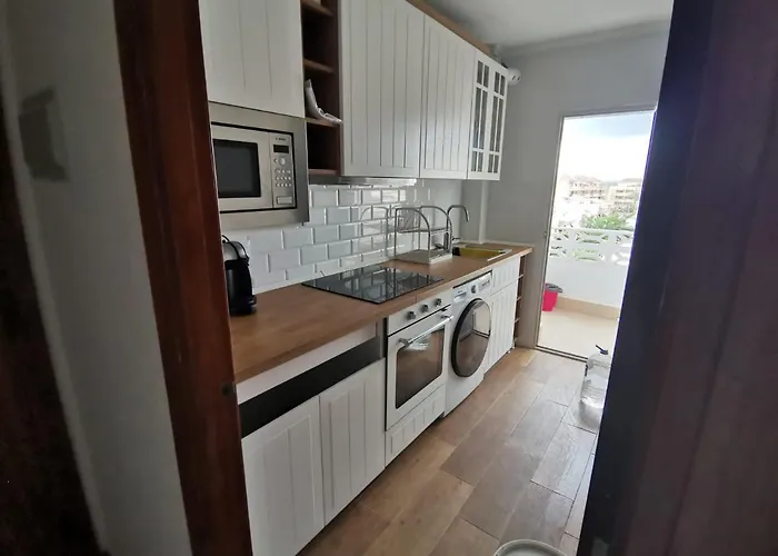 La Cenia מלון דניה